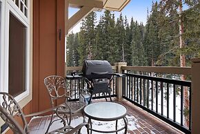 3044 Lone Eagle 2 Bedroom Condo by RedAwning