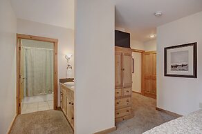 8452 Dakota Lodge 2 Bedroom Condo by RedAwning