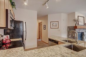 8452 Dakota Lodge 2 Bedroom Condo by RedAwning