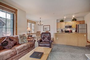 8452 Dakota Lodge 2 Bedroom Condo by RedAwning