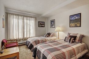 2062 The Pines 2 Bedroom Condo by RedAwning