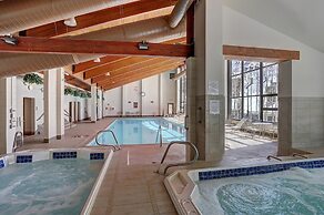 2062 The Pines 2 Bedroom Condo by RedAwning