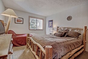 221 Cinnamon Ridge I 2 Bedroom Condo by RedAwning