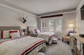 2721 Chateaux DMont by RedAwning