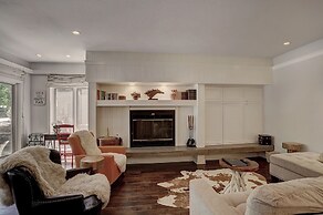 2721 Chateaux DMont by RedAwning