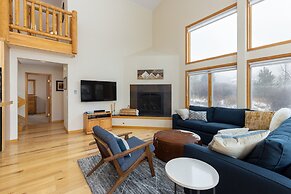 130 Meisel Drive 4 Bedroom Townhouse by RedAwning