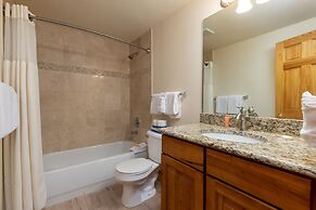 130 Meisel Drive 4 Bedroom Townhouse by RedAwning