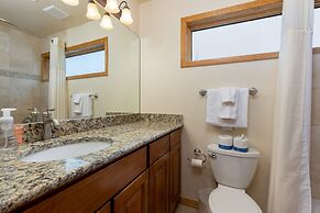 130 Meisel Drive 4 Bedroom Townhouse by RedAwning