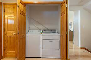 130 Meisel Drive 4 Bedroom Townhouse by RedAwning