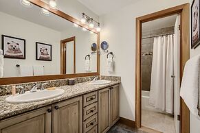 1655 Quicksilver 3 Bedroom Condo