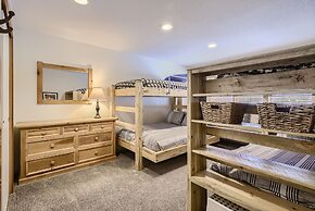 1655 Quicksilver 3 Bedroom Condo