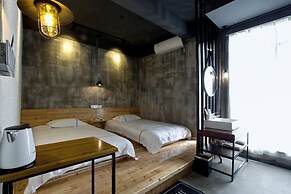 Zero Five One Seven Inn