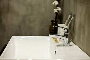 Zero Five One Seven Inn