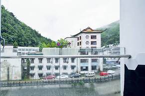 Zero Five One Seven Inn