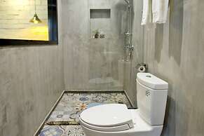 Zero Five One Seven Inn