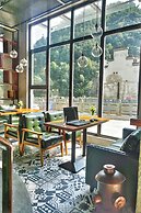 Zero Five One Seven Inn