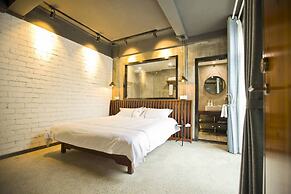 Zero Five One Seven Inn