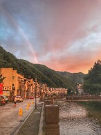 Zero Five One Seven Inn