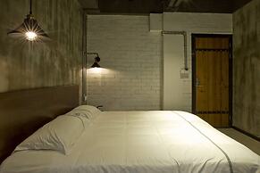 Zero Five One Seven Inn