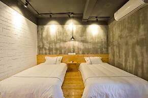 Zero Five One Seven Inn