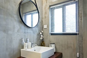 Zero Five One Seven Inn