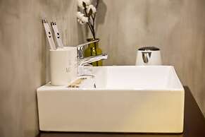 Zero Five One Seven Inn