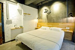 Zero Five One Seven Inn