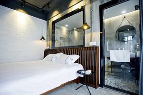 Zero Five One Seven Inn