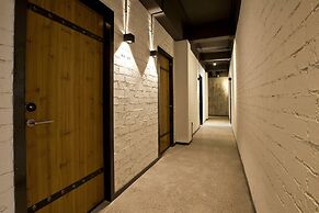 Zero Five One Seven Inn