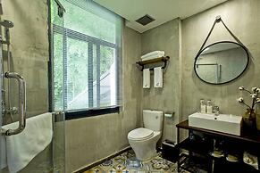 Zero Five One Seven Inn