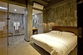 Zero Five One Seven Inn