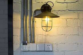 Zero Five One Seven Inn