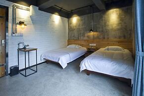 Zero Five One Seven Inn