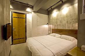 Zero Five One Seven Inn