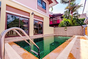 3 Bedrooms Pool Villa Walk to Patong
