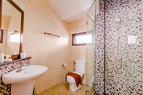 3 Bedrooms Pool Villa Walk to Patong