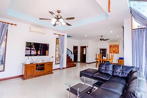 3 Bedrooms Pool Villa Walk to Patong