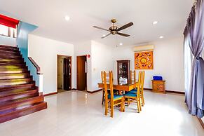 3 Bedrooms Pool Villa Walk to Patong