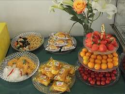 Vatica TianJin JingHai District Bus Station Home World Plaza Hotel