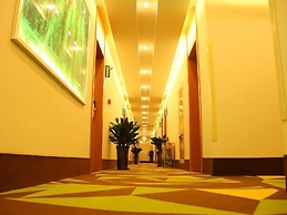 Vatica TianJin JingHai District Bus Station Home World Plaza Hotel