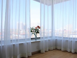 Vatica TianJin JingHai District Bus Station Home World Plaza Hotel