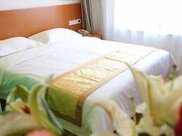 Vatica TianJin JingHai District Bus Station Home World Plaza Hotel