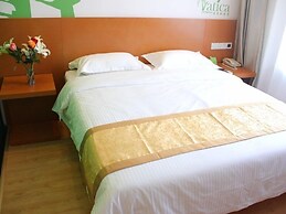 Vatica TianJin JingHai District Bus Station Home World Plaza Hotel