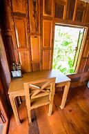 Lamphurai Riverside Resort and Spa