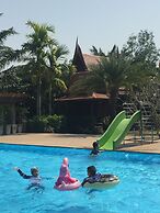 Lamphurai Riverside Resort and Spa