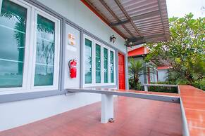 Lamphurai Riverside Resort and Spa