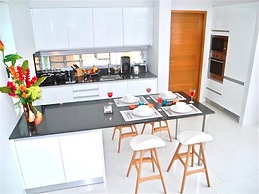 Skylight New 2 bedrooms Villa