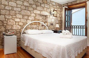 Flores Hotel Alacati