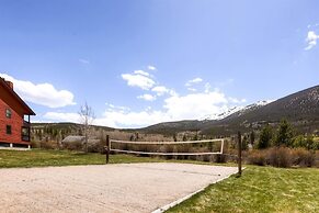 Mountainside  272h 2 Bedroom Condo by RedAwning