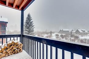 Mountainside  272h 2 Bedroom Condo by RedAwning